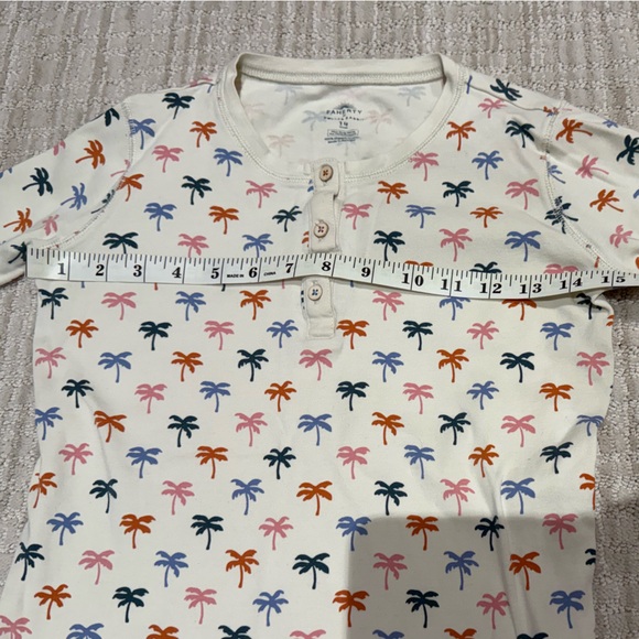 Roller Rabbit x Faherty girls pajamas BOX included - Picture 7 of 13